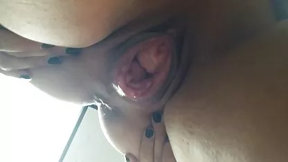 黒字-Pervsをパトロール-Leah Gotti-ホイレ 露出 えろ 動画